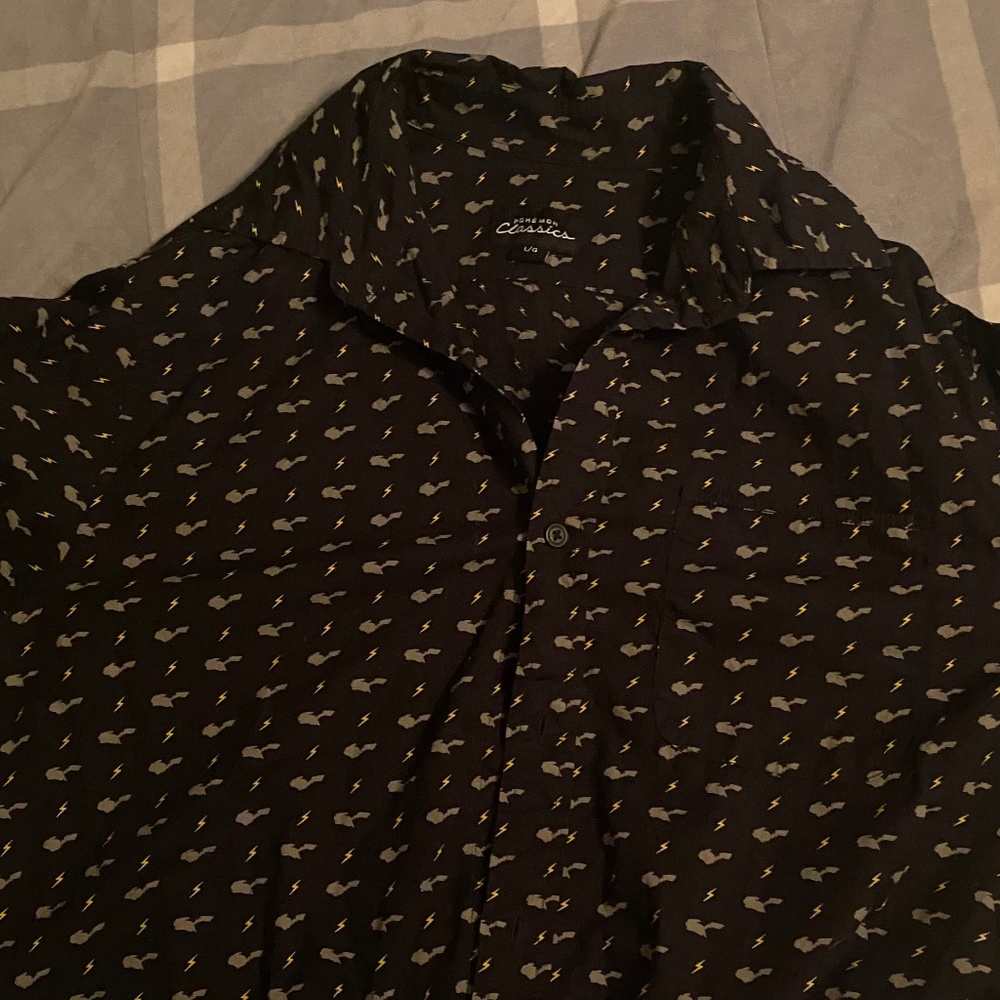 L Pokémon Classics Slim Fit Black Pikachu Button Up Shirt